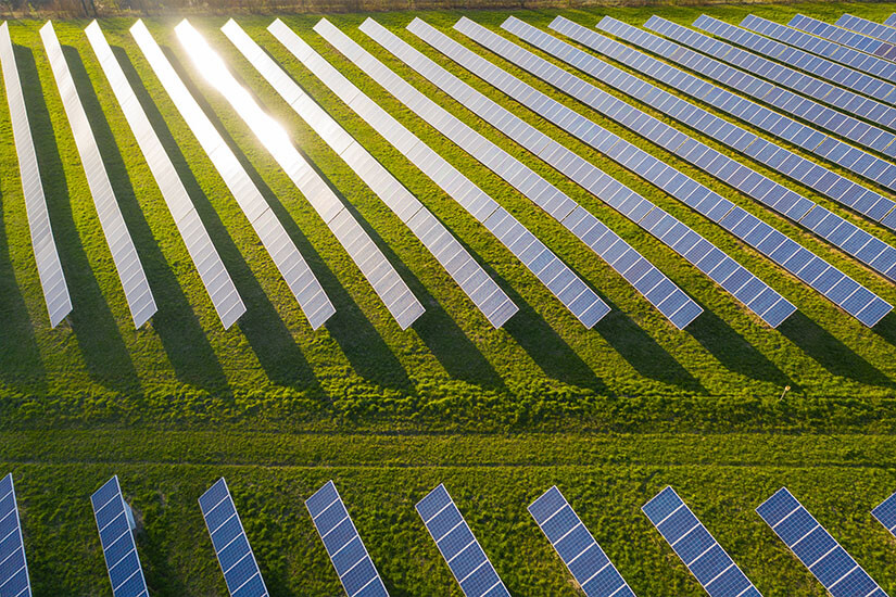 Remsolarは、信頼性ある太陽エネルギー創出のため、低コストで持続可能なソリューションを提供します。